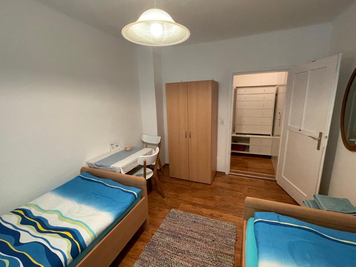 Gertis Blumenhof Privatzimmer, Ferienwohnung グミュント エクステリア 写真